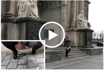 Eva-Engel: Rachepiss an der Semperoper