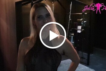 JuliaPink: Arsch geleckt und vollgewichst